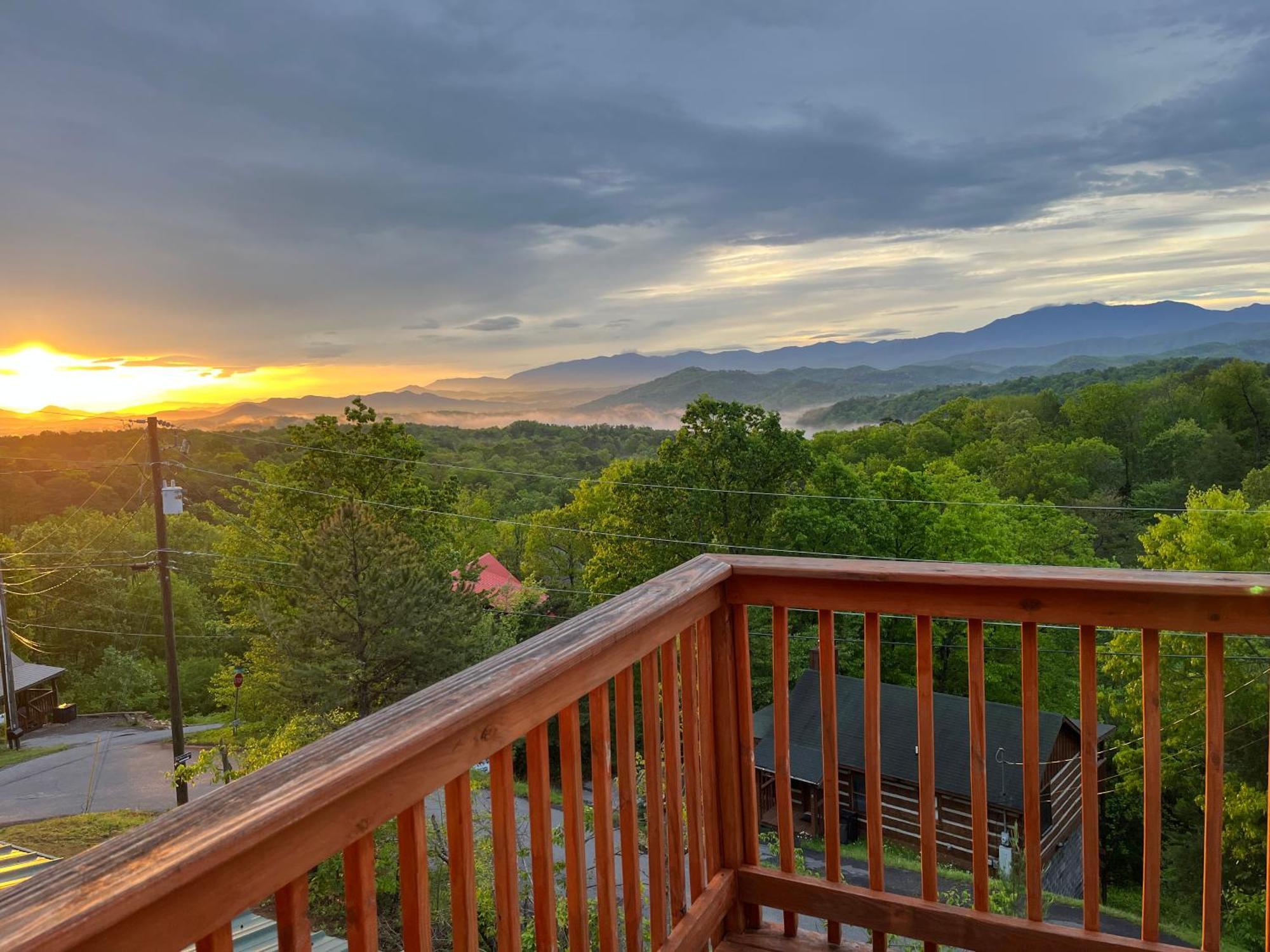 Villa A Walk In The Clouds By Eden Crest Sevierville Exterior foto